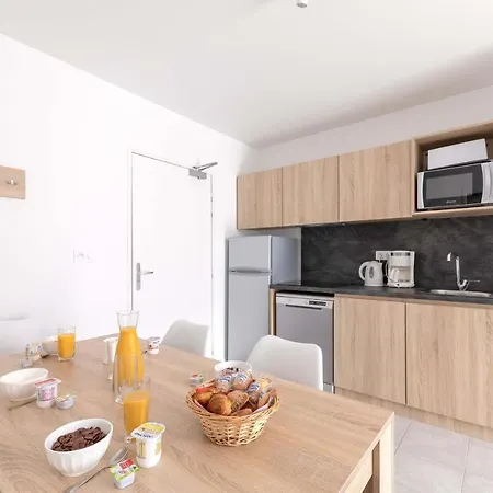 Prestige Odalys Reve D'ile Hotel apartamentowy 4*