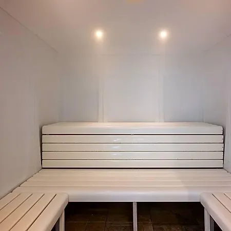 Odalys Reve D'ile Aparthotel 4*